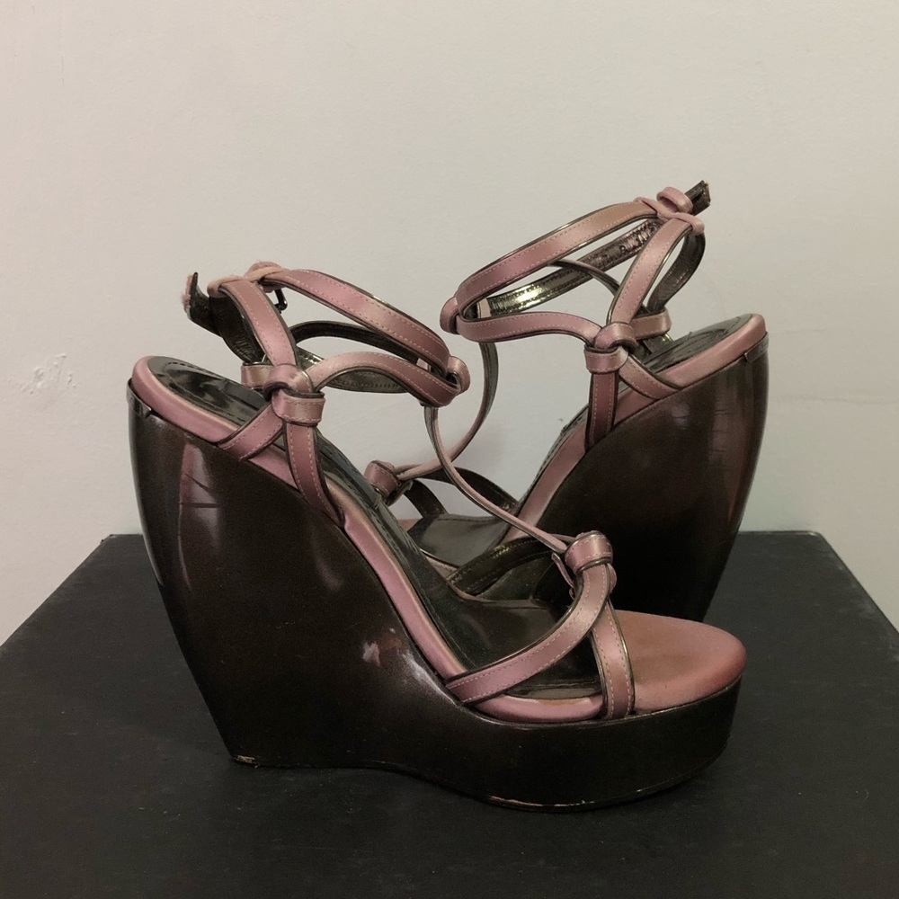 Burberry platform heels sandals gorgeous - Picture 2 of 3